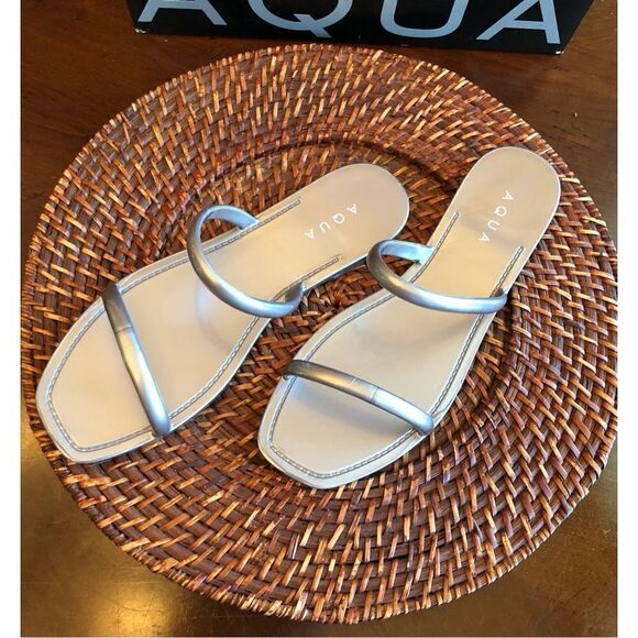 AQUA - L Sz 6 Flat Jelly Sandals. PVC Upper & Sole - Pewter Metallic NEW IN BOX! - Picture 8 of 12